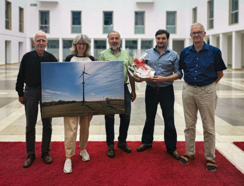 &copy; Freuen sich &uuml;ber das Jubil&auml;um (v. l. n. r.): Prof. Dr. Martin Creuzburg, Dr. Evi Sturm, Wolfgang Wegmann, Johannes Ehbauer, Klaus Schmalzbauer, Foto: Eva Brunner
