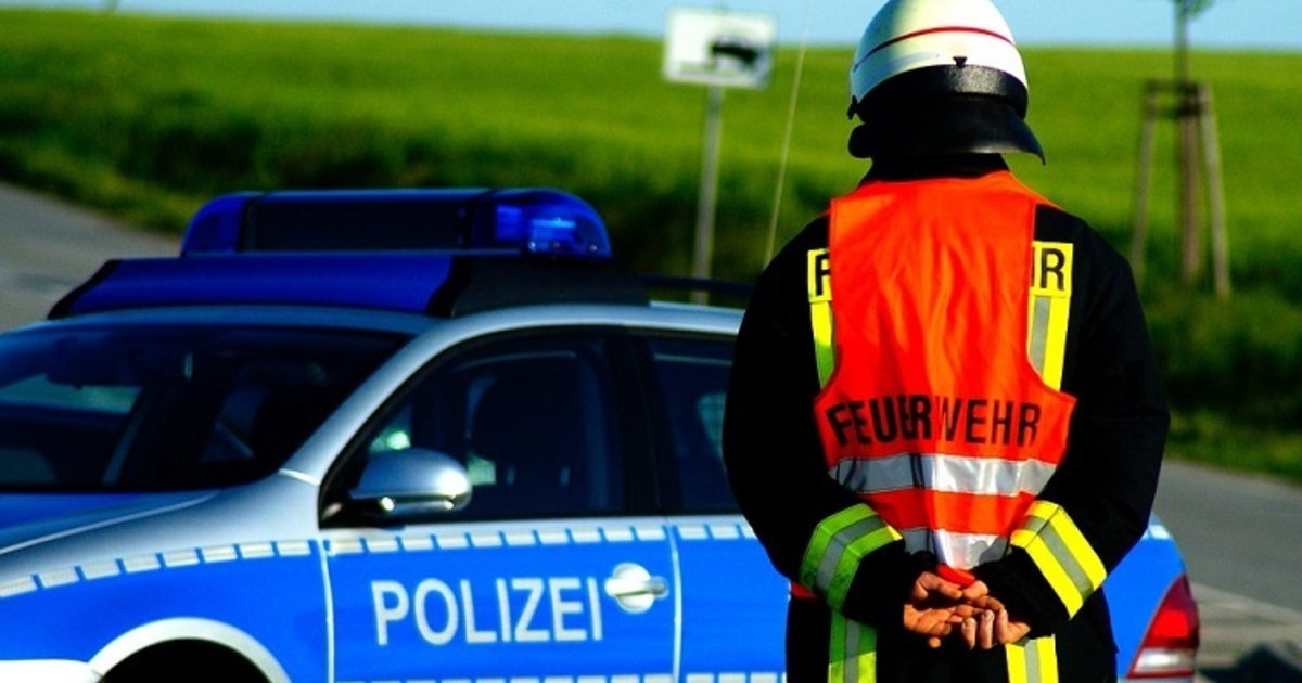 Geblendeter-Autofahrer-baut-Unfall-bei-Freudenberg