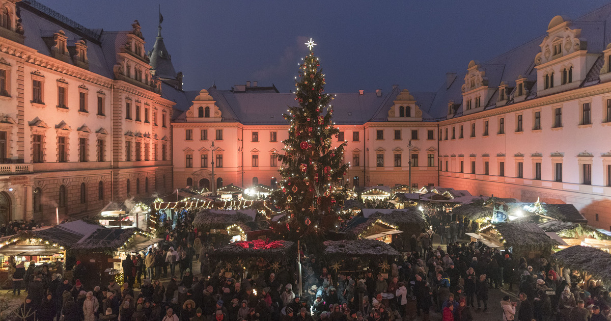 Regensburg-Aktionsb-ndnis-veranstaltet-Alternativ-Weihnachtsmarkt-vor-Schloss-Thurn-Taxis