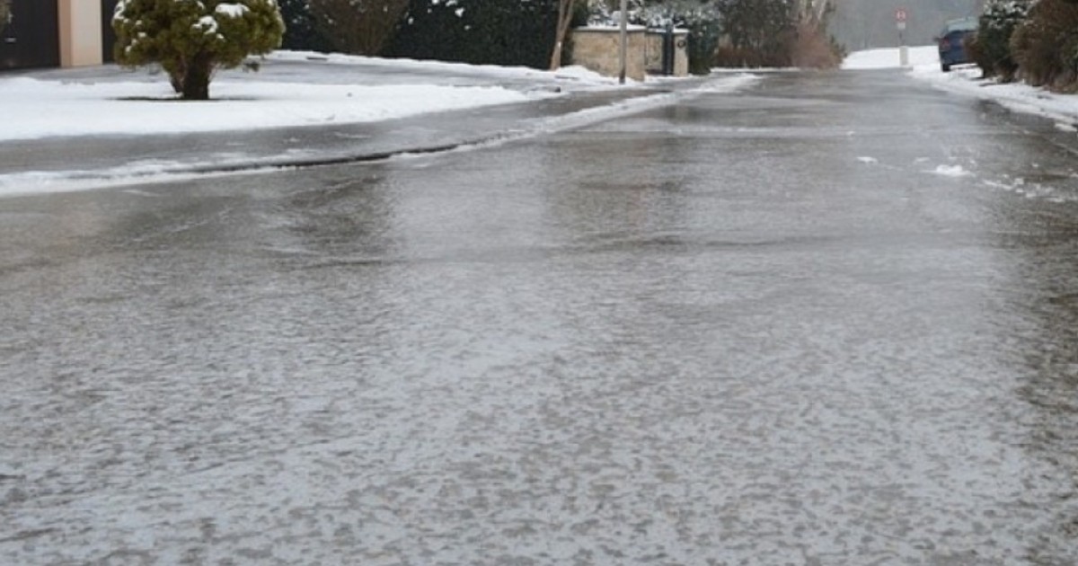 Wetterdienst-warnt-vor-Eisregen-und-Blitzeis