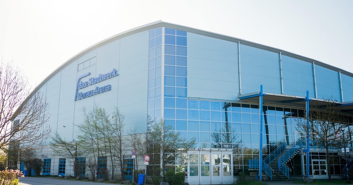 Eishockeyderby-Eisb-ren-Regensburg-empfangen-Blue-Devils-aus-Weiden