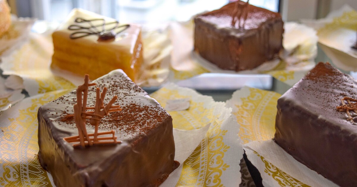 Parkverbot-in-der-Kelheimer-Innenstadt-wegen-Spitzlmarkt