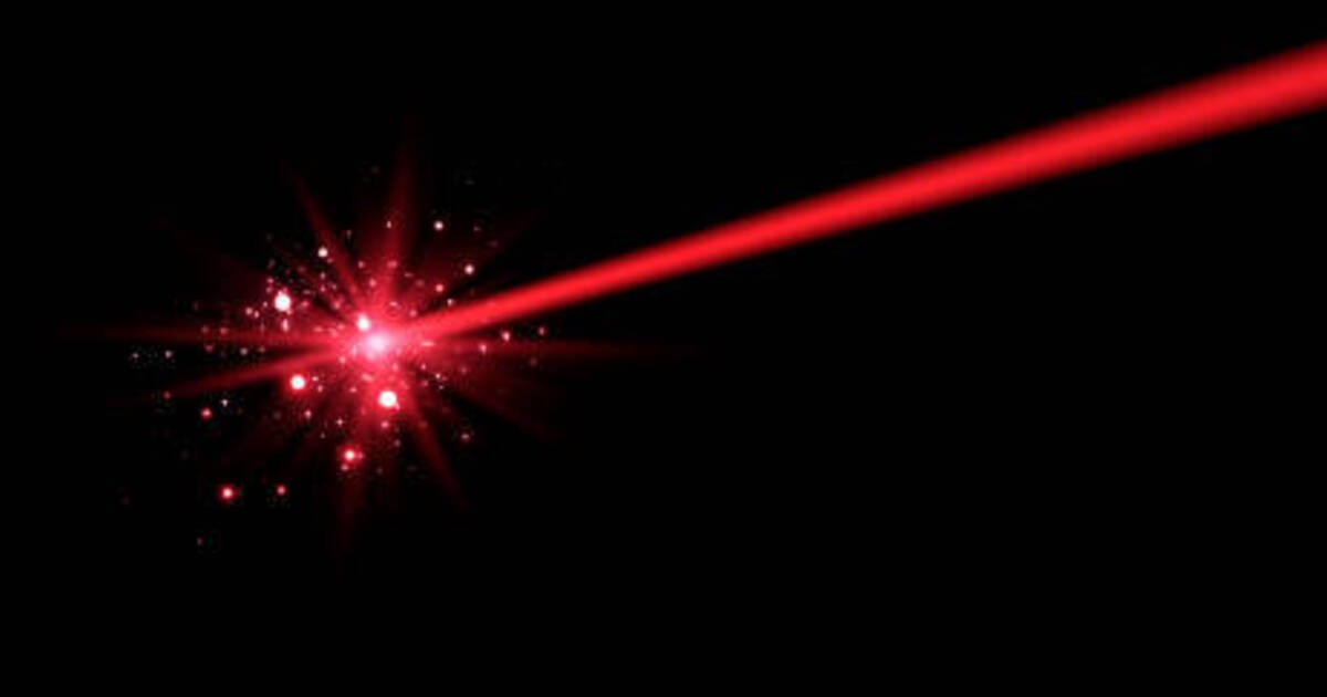 18-j-hriger-Mainburger-blendet-mit-Laserpointer-Stra-enverkehr