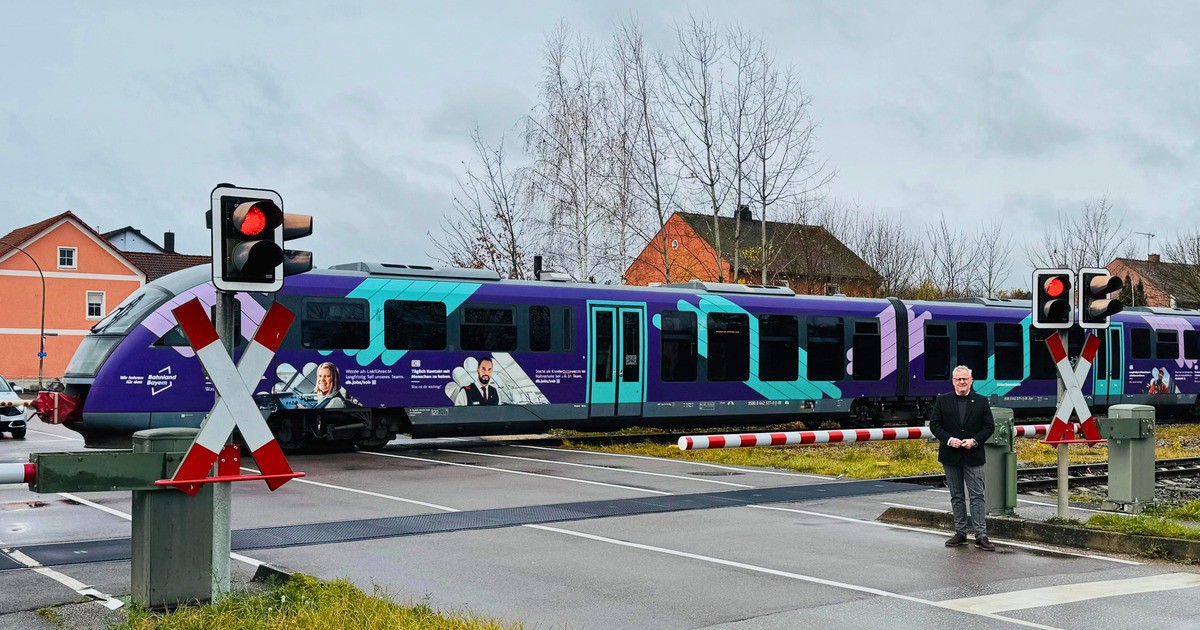 Schwandorf-Dringender-Handlungsbedarf-am-Bahn-bergang-Klardorf