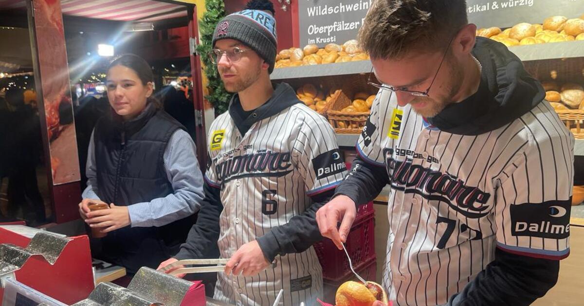 Regensburger-Baseballer-und-Footballer-grillen-f-r-den-guten-Zweck