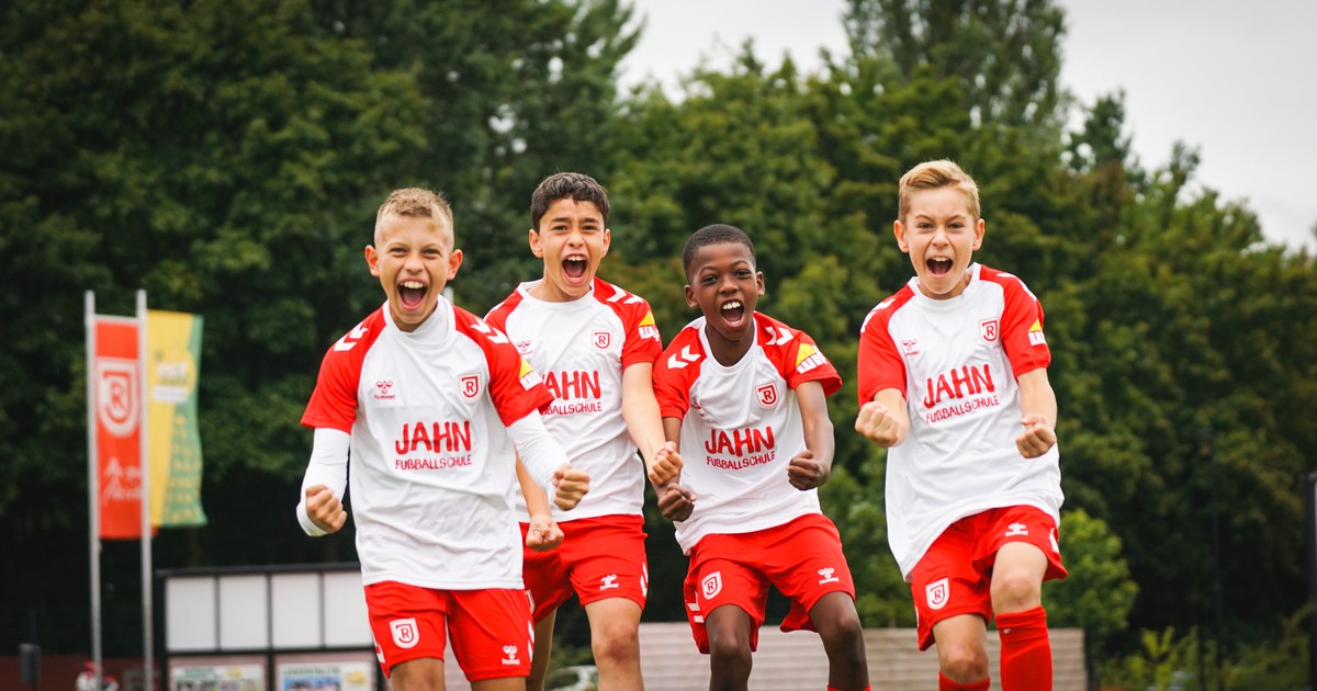 Jahn-Fu-ballschule-ab-2026-auch-f-r-Teenager-ab-13-Jahren