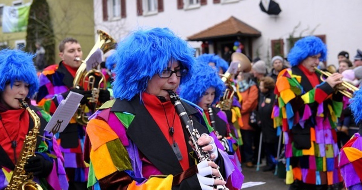 In-Hemau-laufen-die-Vorbereitungen-f-r-den-Faschingszug-2026