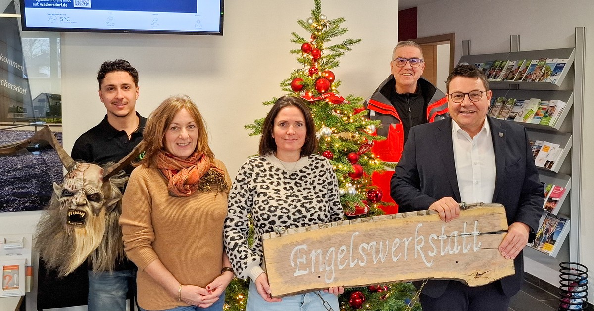 Wackersdorf-Erstmals-findet-die-Wackersdorfer-Weihnacht-auf-dem-neuen-Gl-ck-Auf-Platz-statt