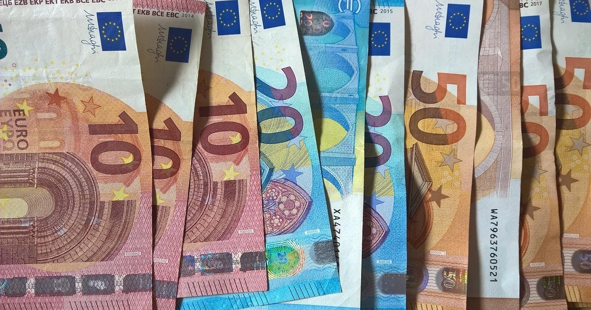 Schwandorf-Rentner-verliert-1000-Euro