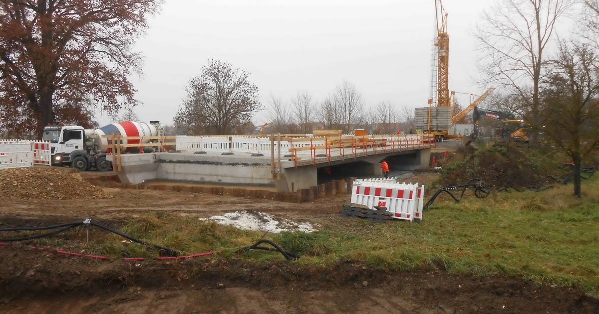 Fertigstellung-der-Pfatterbr-cke-bei-Mintraching-verz-gert-sich