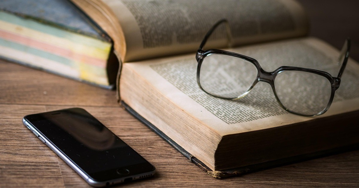 Handy-und-Tablet-Schulungen-f-r-Senioren-im-Landkreis-Regensburg-starten-wieder