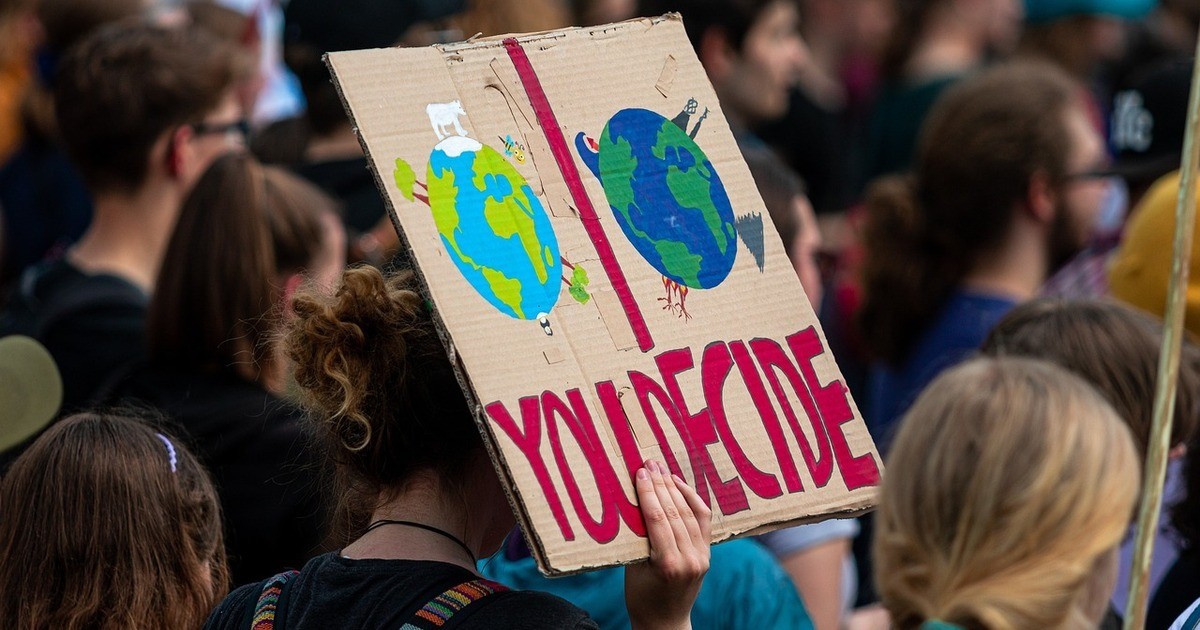 Heute-in-Nordgaustra-e-Mahnwache-gegen-Sallerner-Regenbr-cke-in-Regensburg
