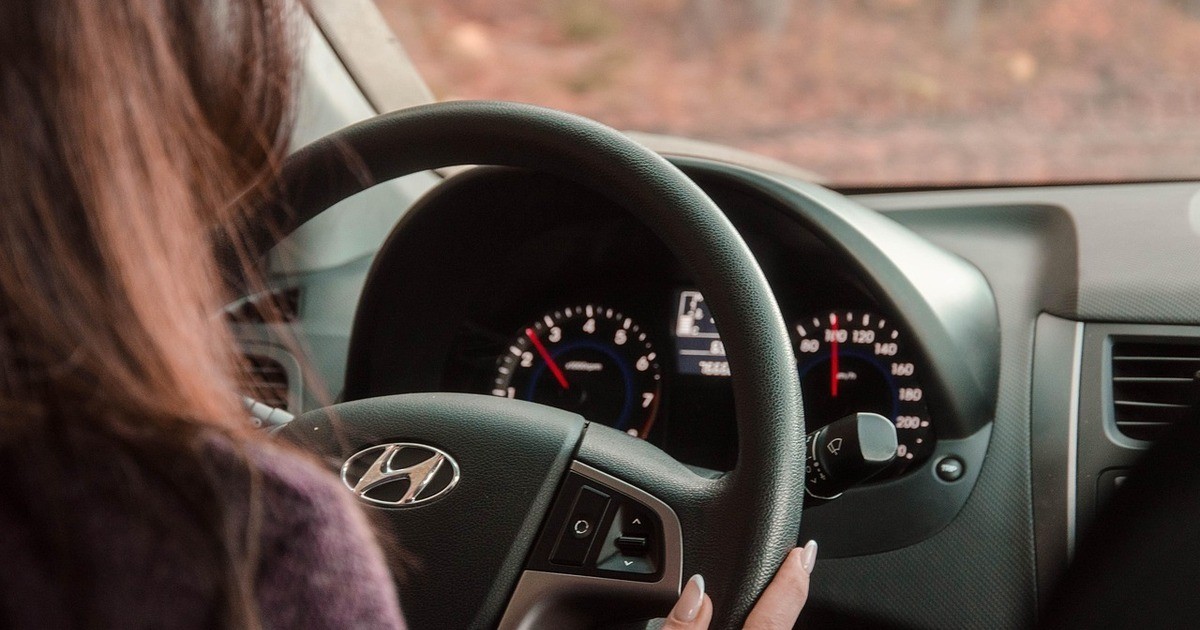 Regensburger-Polizei-weckt-betrunkene-Autofahrerin-auf-Supermarkt-Parkplatz