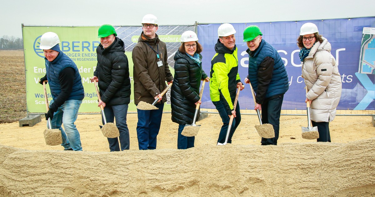 Spatenstich-f-r-Energieareal-Regensburg-Ost