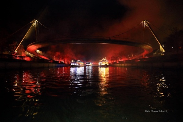 &copy; Rainer Schneck