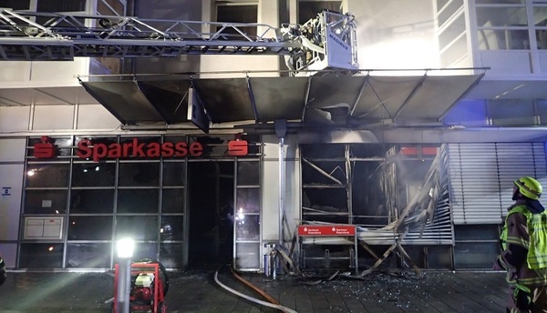 &copy; Feuerwehr Regensburg