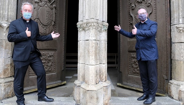 &copy; Jakob Sch&ouml;tz