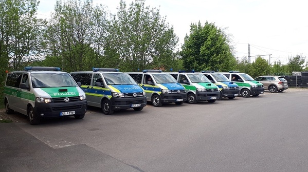 &copy; charivari/Hegele