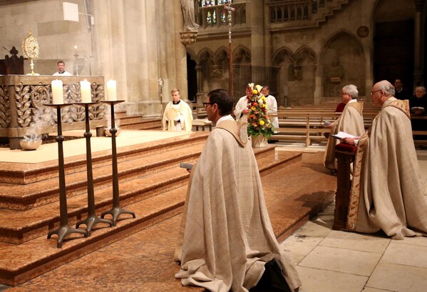 &copy; Jakob Sch&ouml;tz