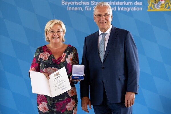 &copy; Sebastian Widmann