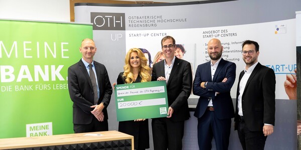 &copy; Marina Schie&szlig;l