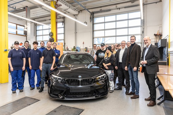 &copy; Bild: BMW Group Werk Regensburg