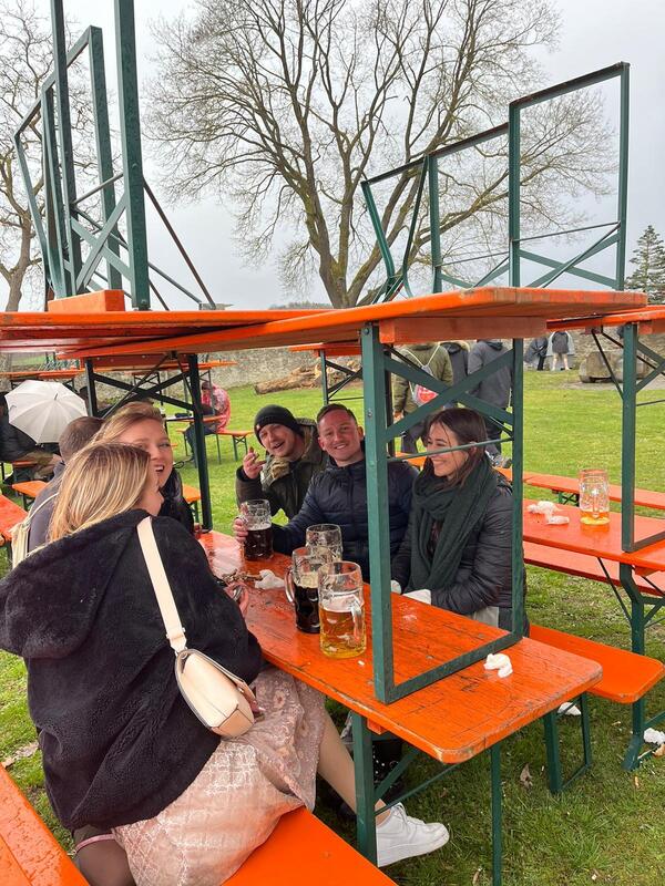 &copy; charivari / eg