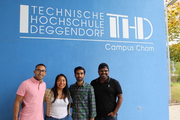 &copy; Pouria Esmaeilipour