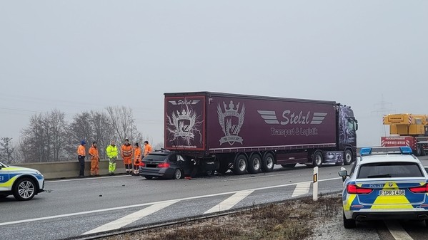 &copy; charivari / HE