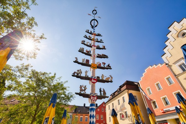 &copy; Elias Kostner