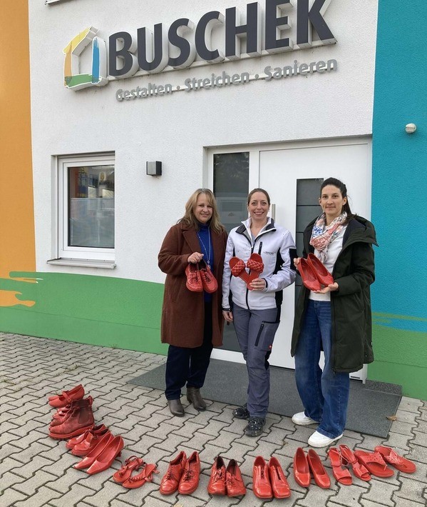 © T. Schmidbauer, Gleichstellungsbeauftragte; P.Hierl, Jugendsozialarbeit an Schulen; D.Buschek, Malerbetrieb; Pressestelle LK Cham