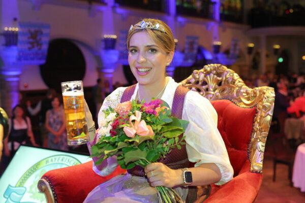 &copy; Anna Winkler, amtierende Bierk&ouml;nigin; Bayer. Brauerbund