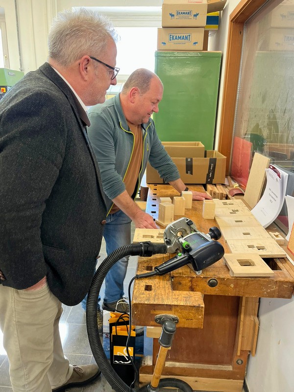 &copy; Oberb&uuml;rgermeister Feller und Werkstattleiter Ratsch; Foto: Andreas Hofmeister