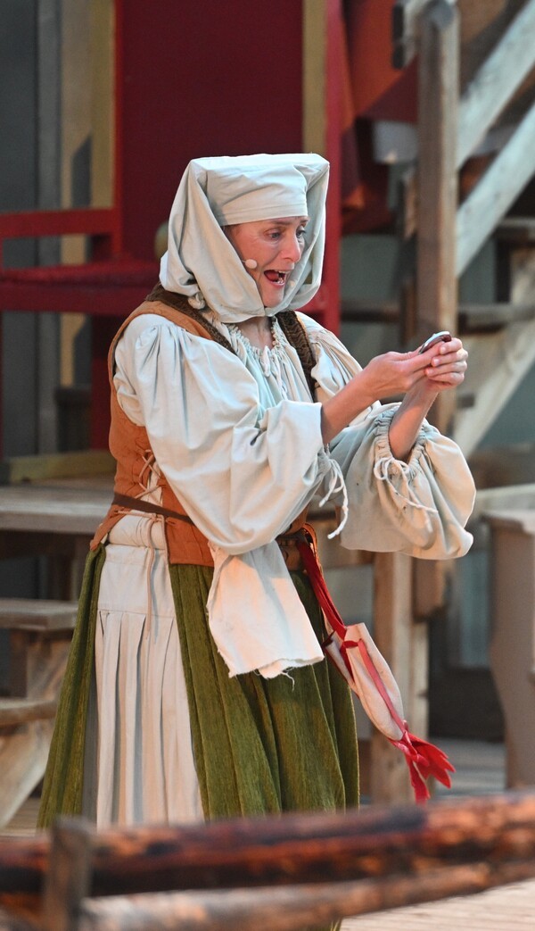 &copy; Anna-Lena Fischer