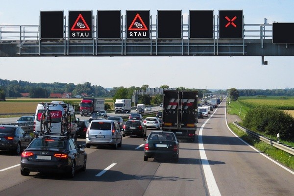 stau, unfall, verkehr, &copy; Symbolbild, Pixabay