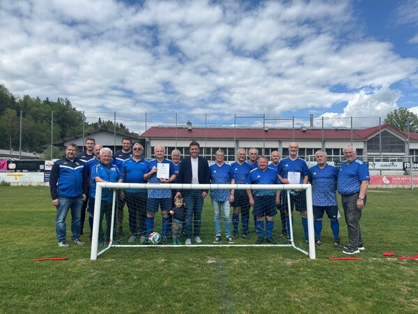 &copy; Die Walking Football Akteure; B&uuml;ro MDL Preidl