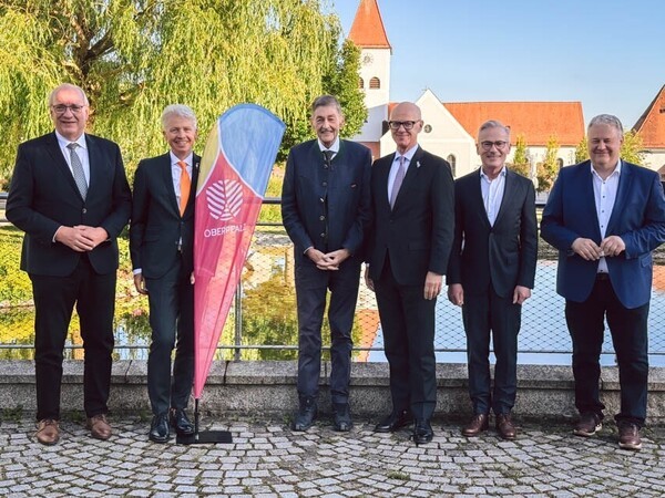 &copy; Die wiedergew&auml;hlte Vorstandschaft von Oberpfalz Marketing; Nina Schellkopf