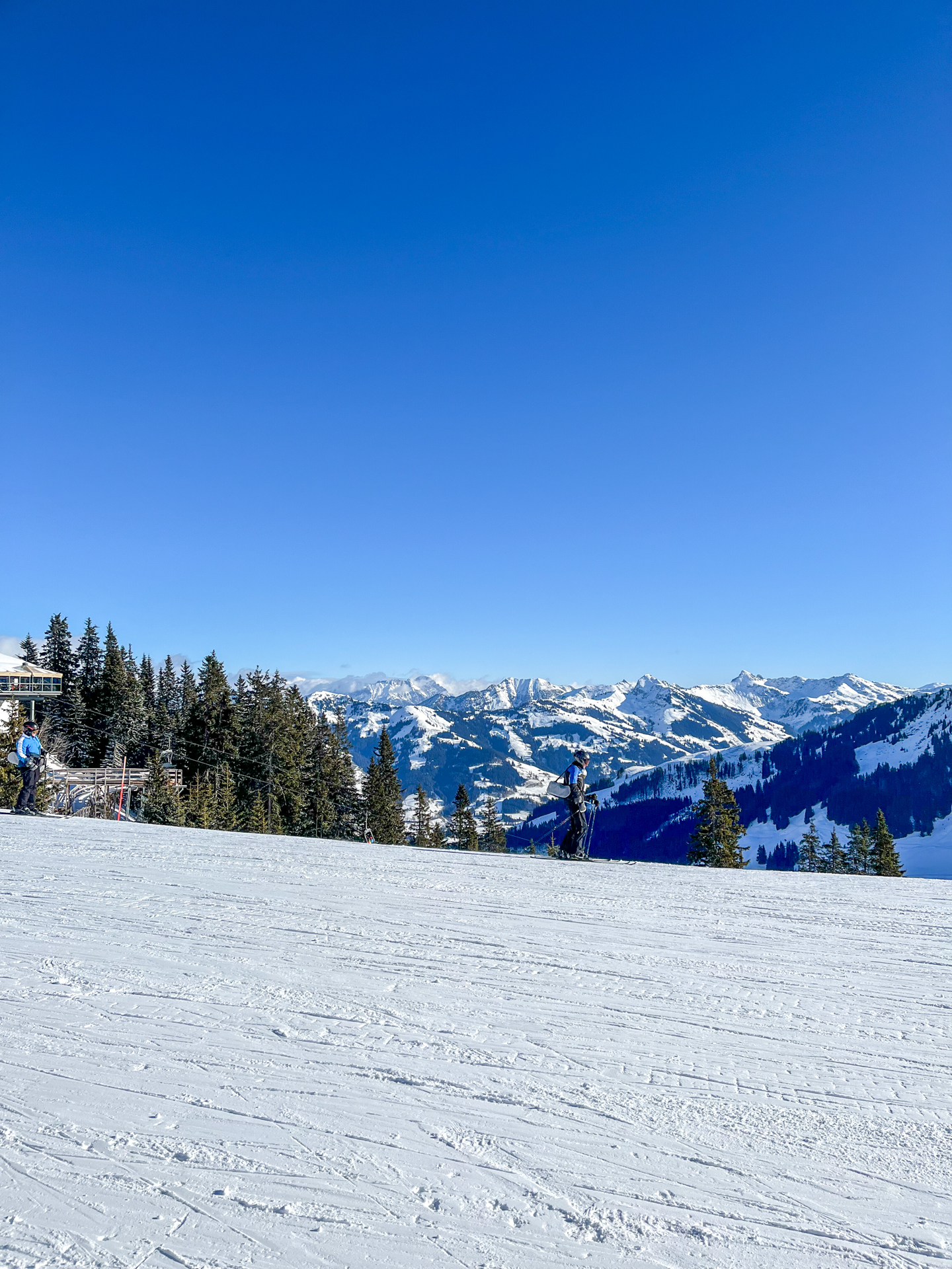 charivari, Tagesskifahrt, 2025